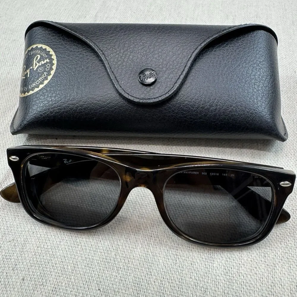 Ray-Ban RB2132 New Wayfarer 902/58 Tortoise 52-18 Sunglasses Made Italy